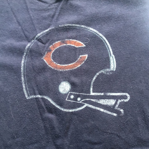 Lot of 2 Ladies large Chicago Bears tshirts - Picture 3 of 6